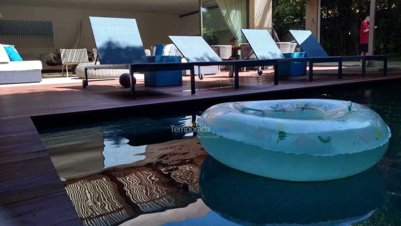 House for vacation rental in São Sebastião (Praia da Baleia)