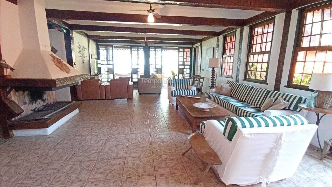 Casa para alquiler de vacaciones em São Sebastião (Praia da Baleia)