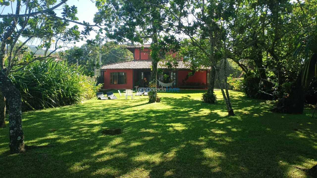Casa para alquiler de vacaciones em São Sebastião (Praia da Baleia)