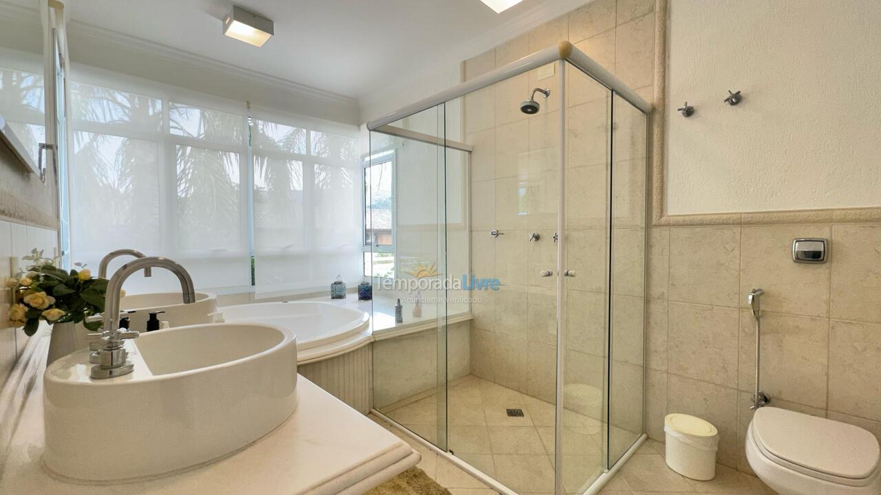 Casa para alquiler de vacaciones em São Sebastião (Praia da Baleia)