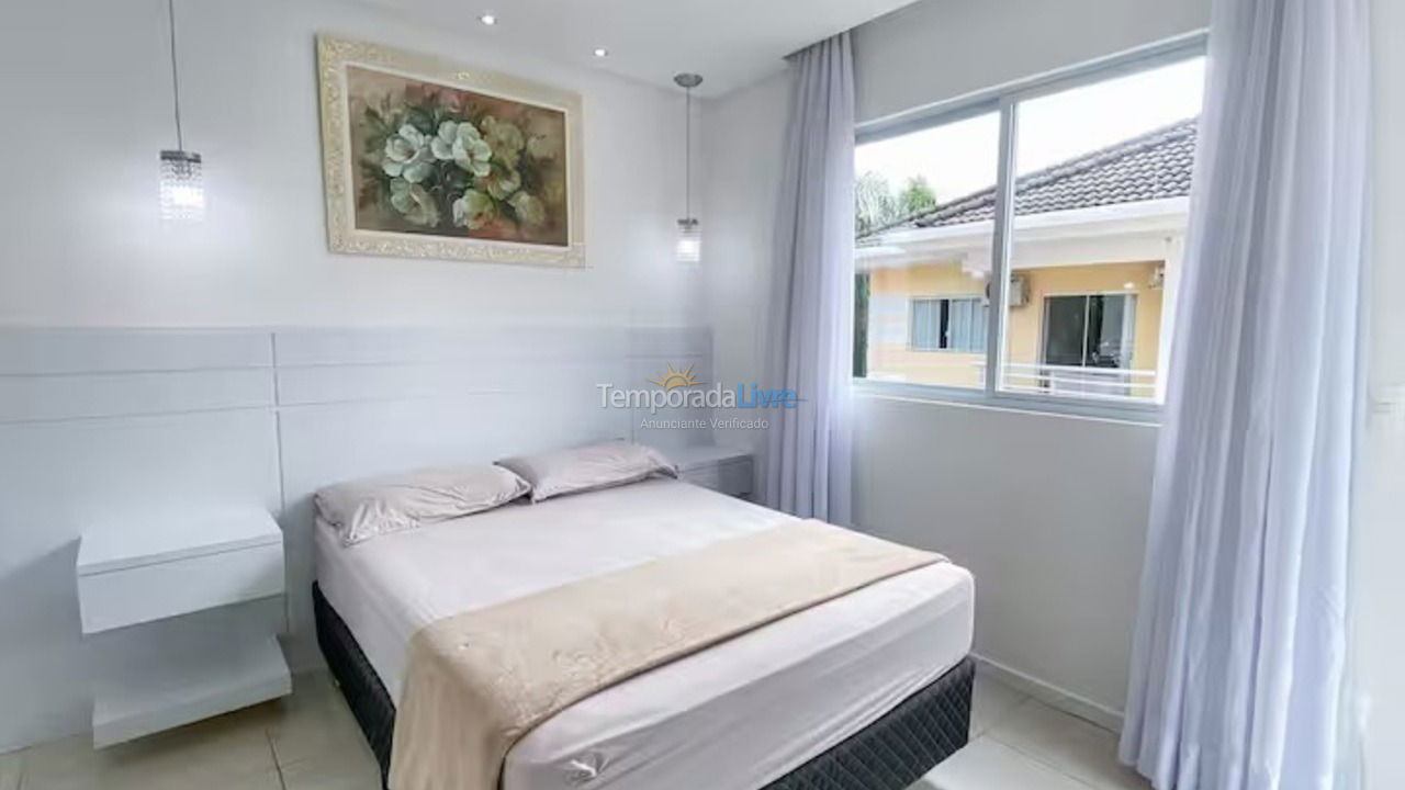 Apartamento para alquiler de vacaciones em Governador Celso Ramos (Praia de Palmas)