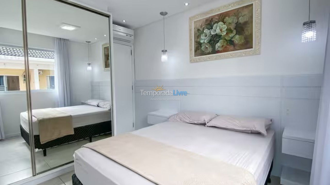 Apartamento para alquiler de vacaciones em Governador Celso Ramos (Praia de Palmas)