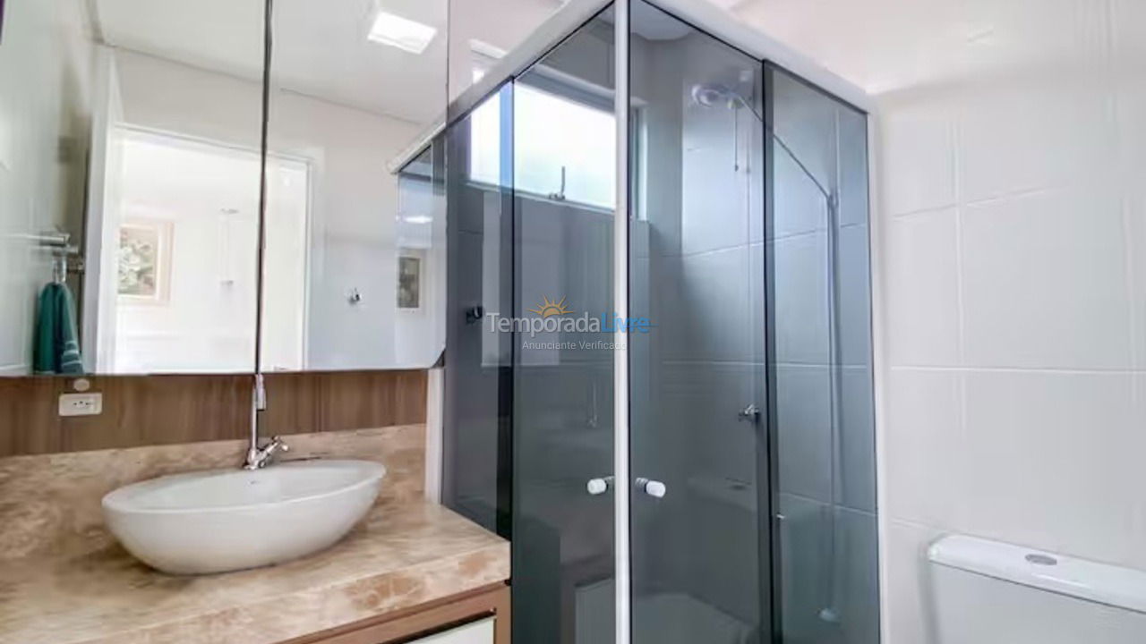 Apartamento para alquiler de vacaciones em Governador Celso Ramos (Praia de Palmas)