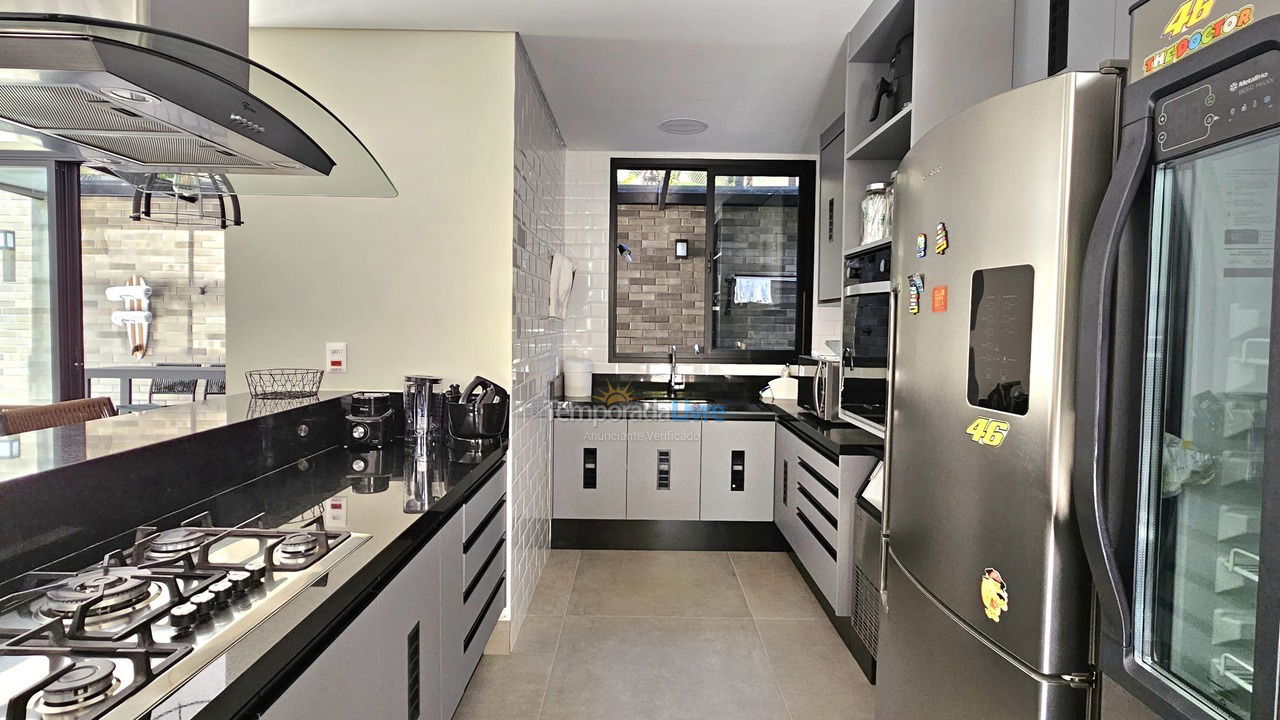 Casa para alquiler de vacaciones em São Sebastião (Juquehy)
