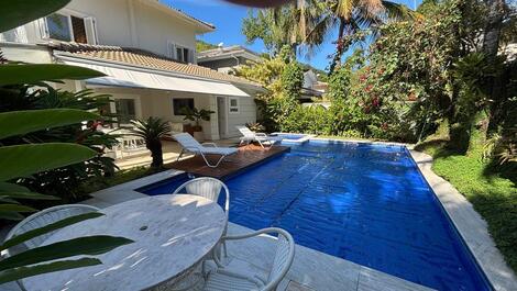 House for rent in São Sebastião - Praia da Baleia