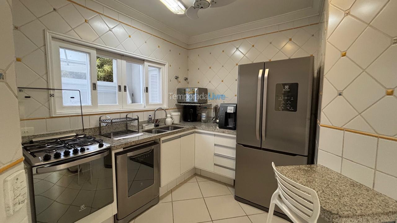 House for vacation rental in São Sebastião (Praia da Baleia)