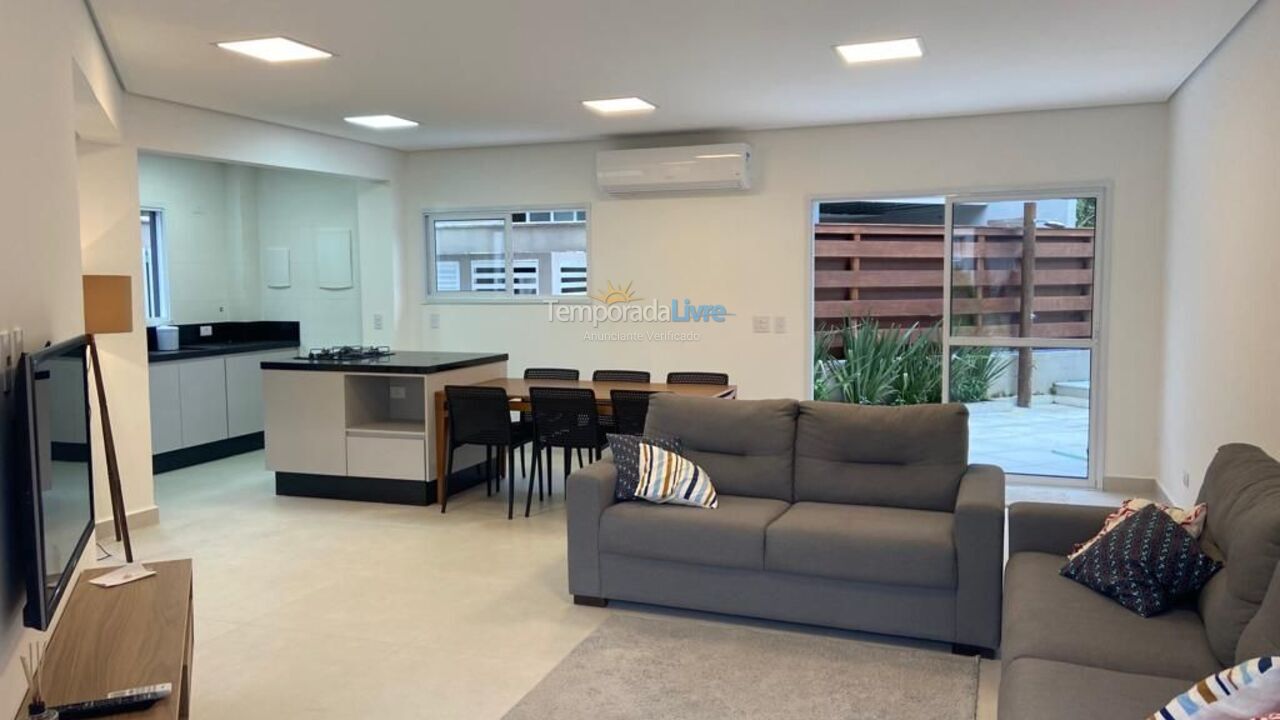Casa para alquiler de vacaciones em São Sebastião (Camburi)