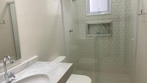 Cambury, condominio, 4 habitaciones, piscina privada, barbacoa, 2 espacios