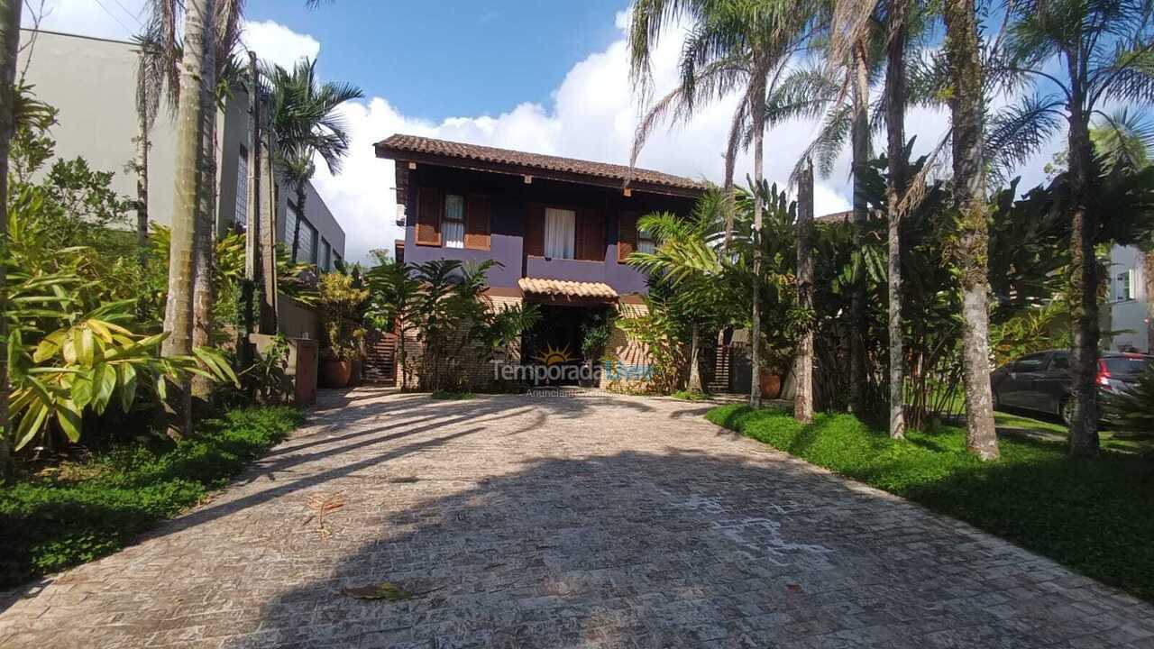 Casa para alquiler de vacaciones em São Sebastião (Praia da Baleia)