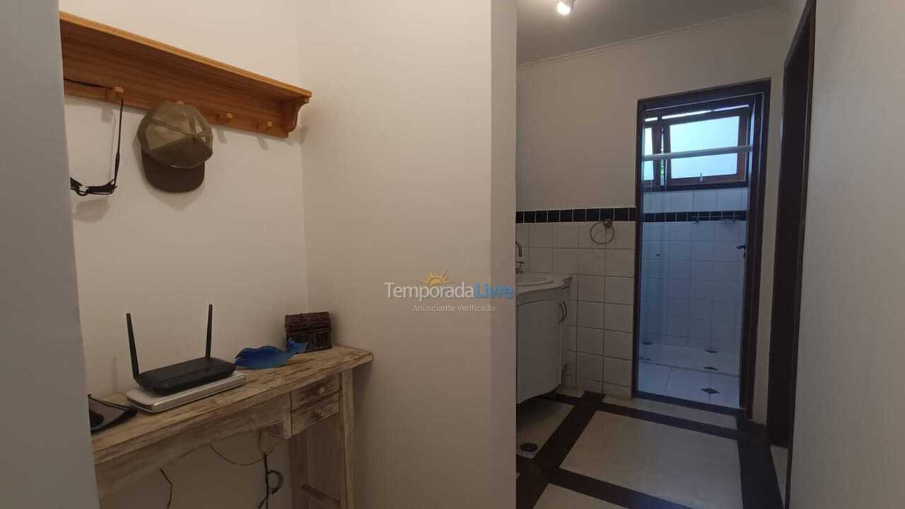 Casa para alquiler de vacaciones em São Sebastião (Praia da Baleia)