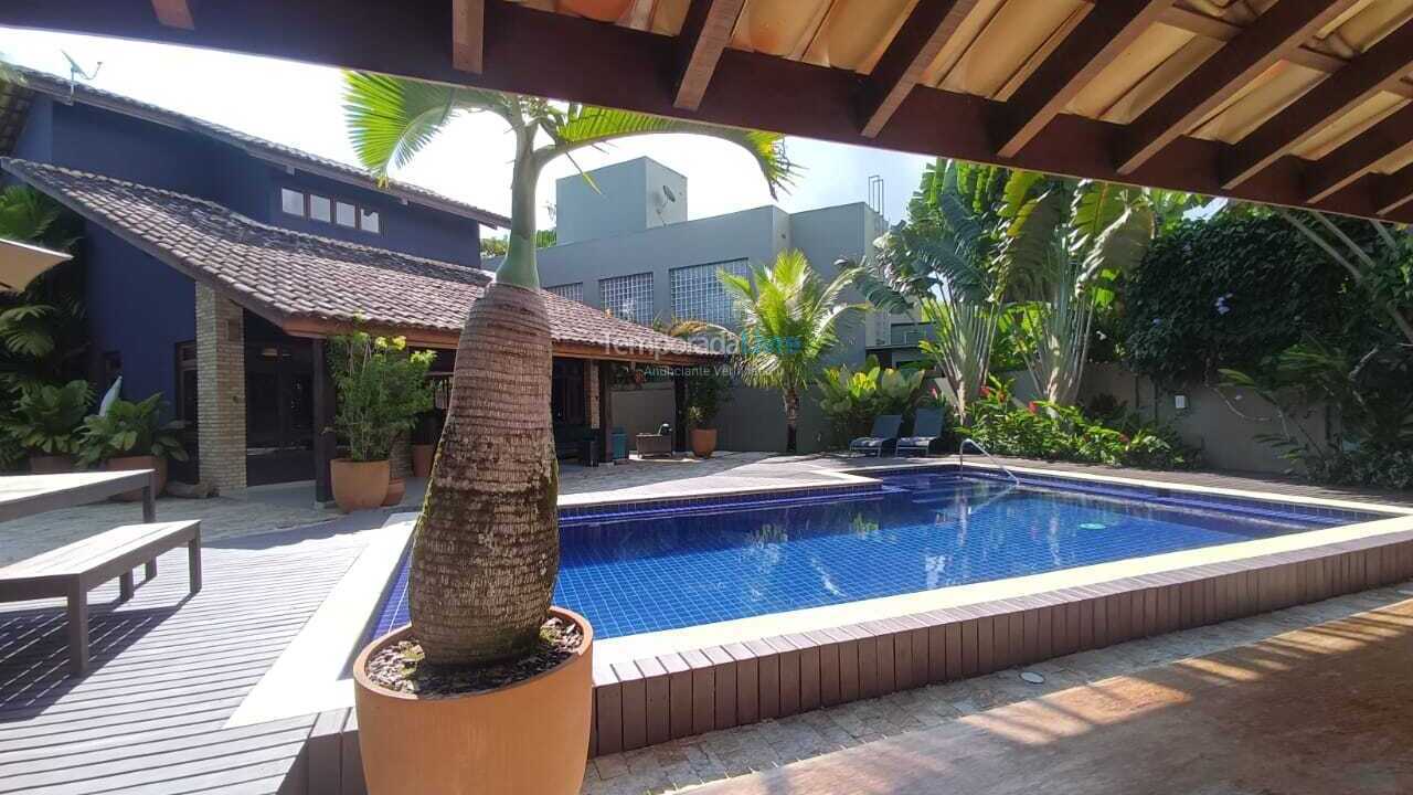 Casa para alquiler de vacaciones em São Sebastião (Praia da Baleia)