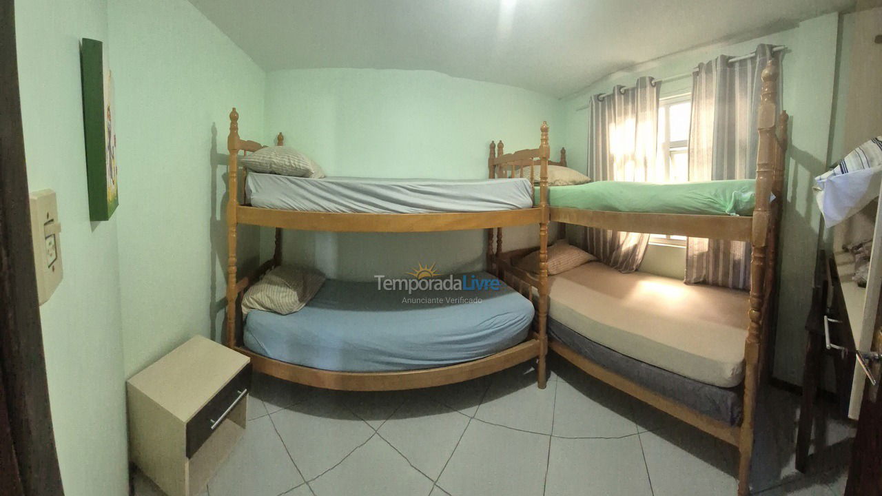 Apartamento para alquiler de vacaciones em Guaratuba (Praia Central)