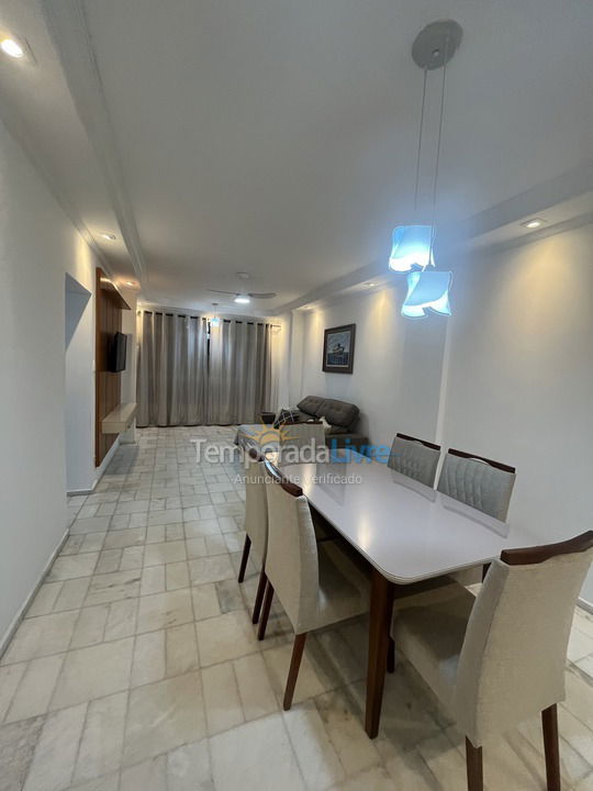 Apartamento para aluguel de temporada em Guarujá (Pitangueiras)