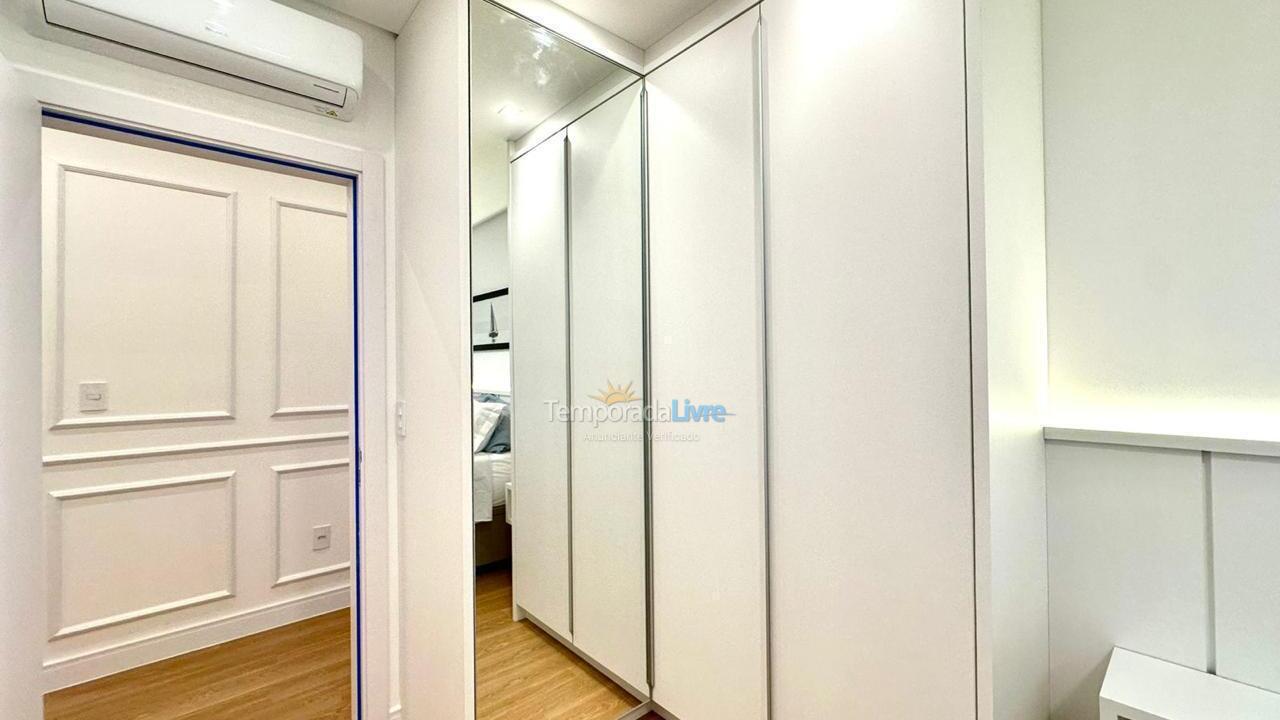 Apartamento para alquiler de vacaciones em Bombinhas (Praia de Bombas)