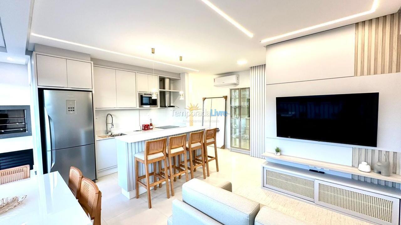 Apartamento para alquiler de vacaciones em Bombinhas (Praia de Bombas)