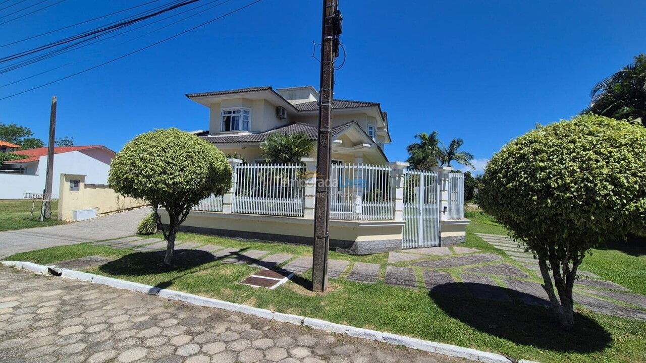 House for vacation rental in Florianopolis (Jurerê)