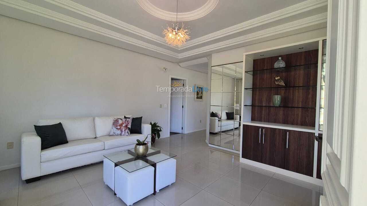 House for vacation rental in Florianopolis (Jurerê)