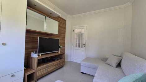 SEASONAL RENTAL: JURERÊ, 4 BEDROOMS, 450 METERS FROM THE BEACH