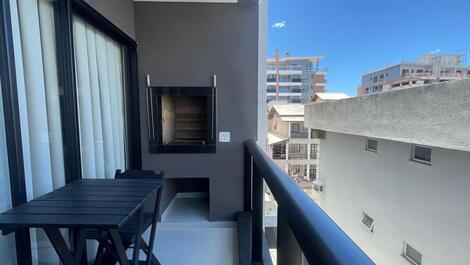 Apartment for 4 people with pool and sea view