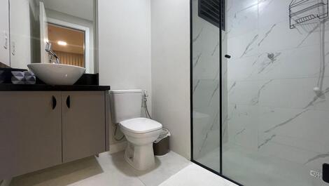 Apartment for 4 people with pool and sea view