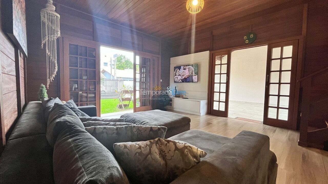 Casa para alquiler de vacaciones em Bombinhas (Mariscal)