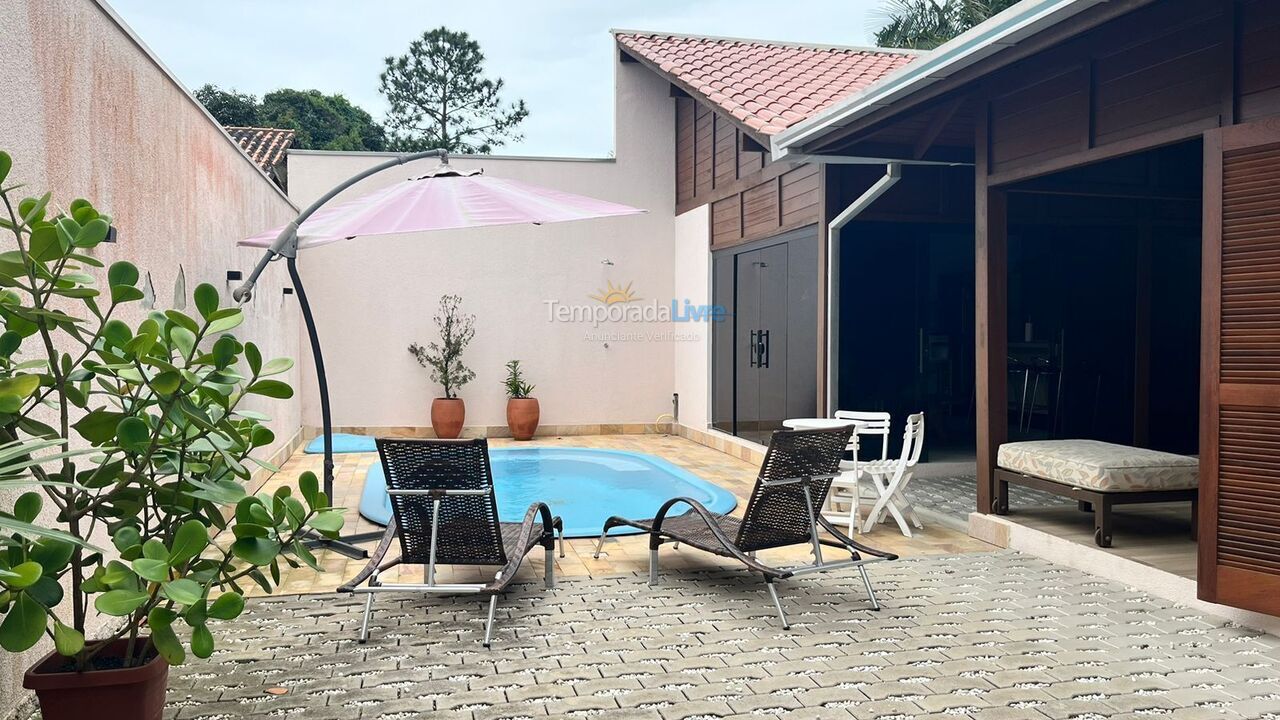 Casa para alquiler de vacaciones em Bombinhas (Mariscal)