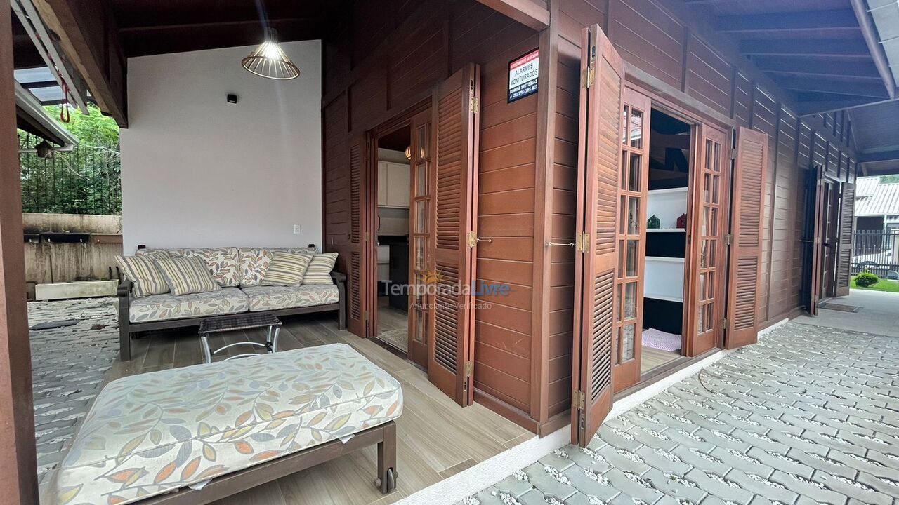 Casa para alquiler de vacaciones em Bombinhas (Mariscal)