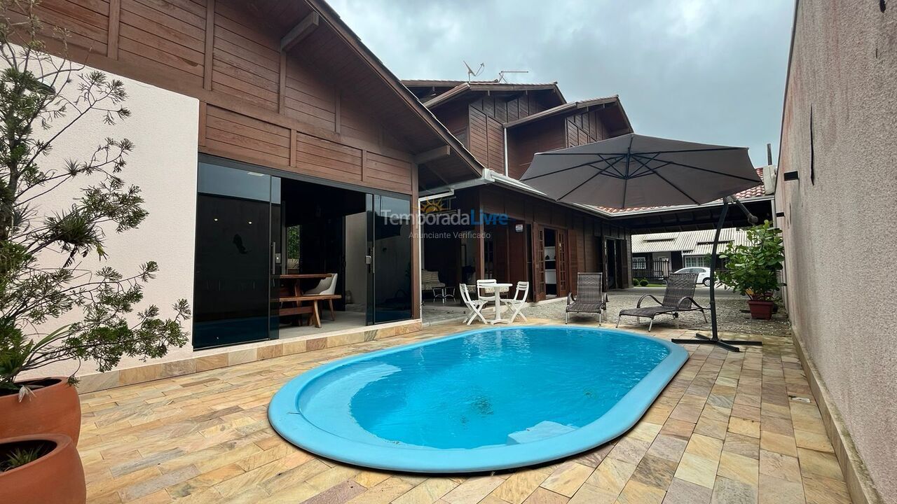 Casa para alquiler de vacaciones em Bombinhas (Mariscal)