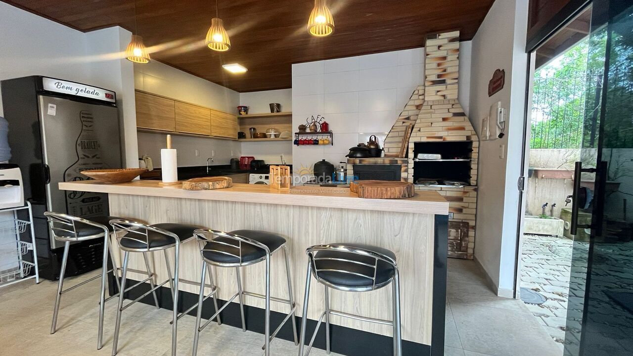 Casa para alquiler de vacaciones em Bombinhas (Mariscal)