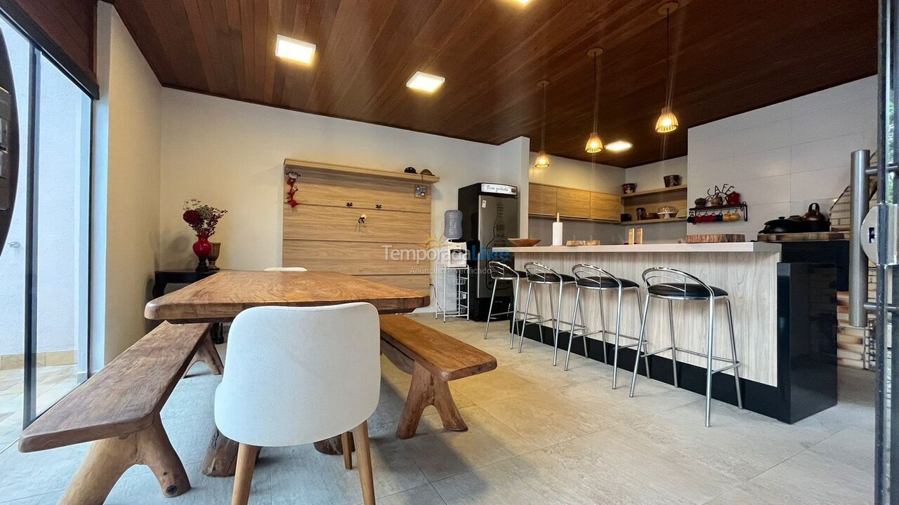 Casa para alquiler de vacaciones em Bombinhas (Mariscal)