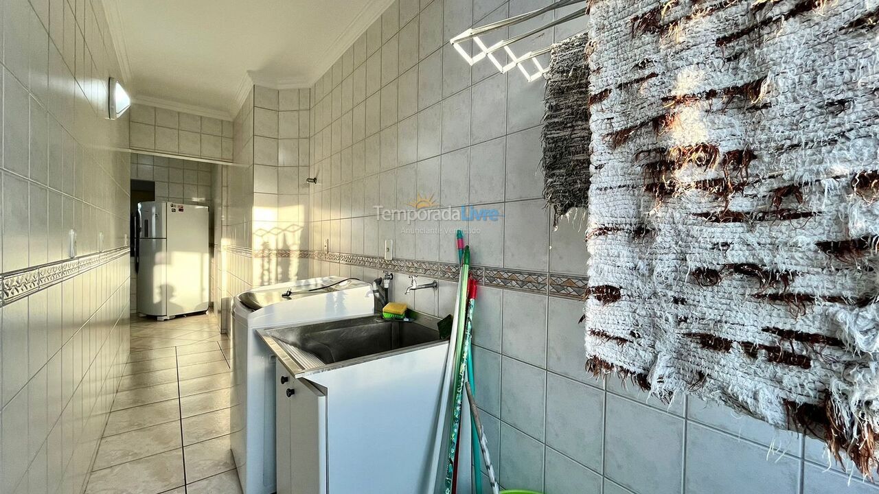 Apartment for vacation rental in Bombinhas (Praia de Bombas)