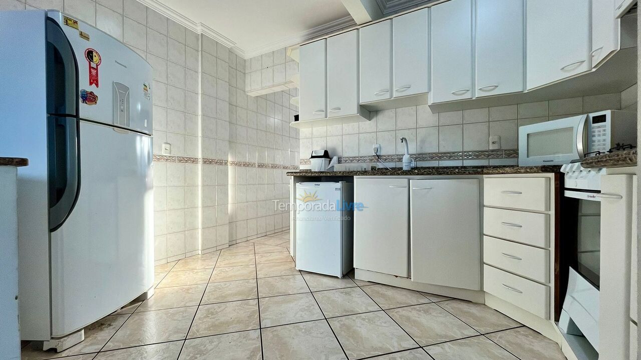 Apartment for vacation rental in Bombinhas (Praia de Bombas)