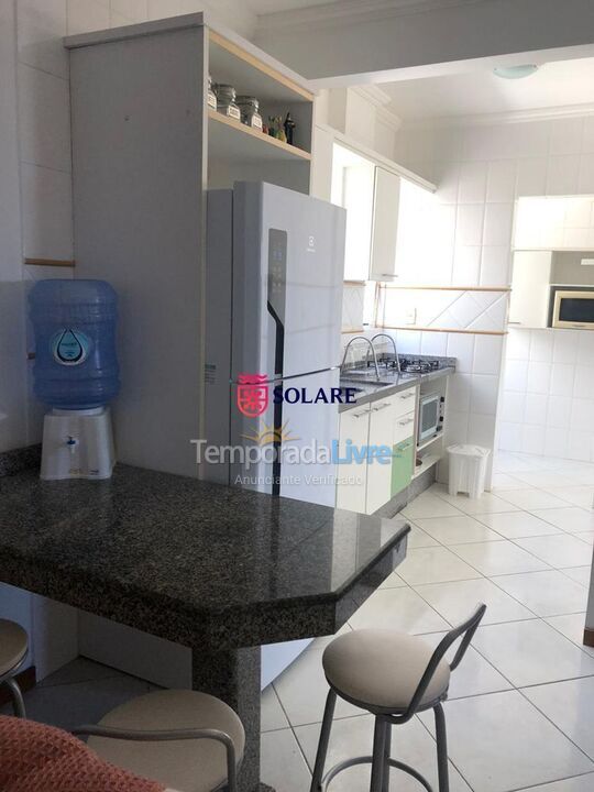 Apartamento para aluguel de temporada em Bombinhas (Praia de Bombas)