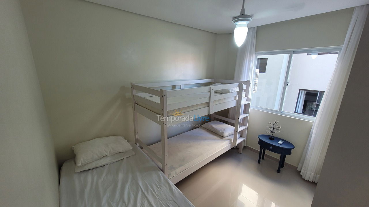 Apartamento para aluguel de temporada em Bombinhas (Praia de Bombas)