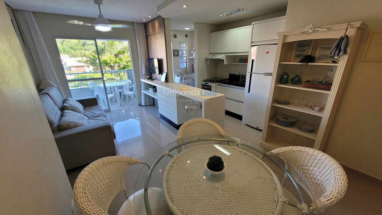 Apartamento para aluguel de temporada em Bombinhas (Praia de Bombas)