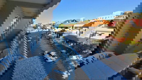 Apartamento 02 dormitórios c/ internet,ar condicionado e churrasqueira