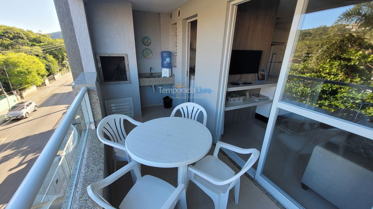 Apartamento para aluguel de temporada em Bombinhas (Praia de Bombas)