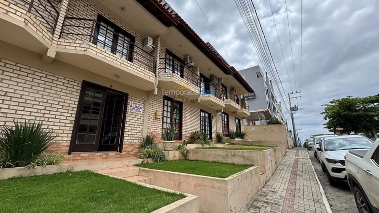 Apartment for vacation rental in Bombinhas (Praia de Bombas)