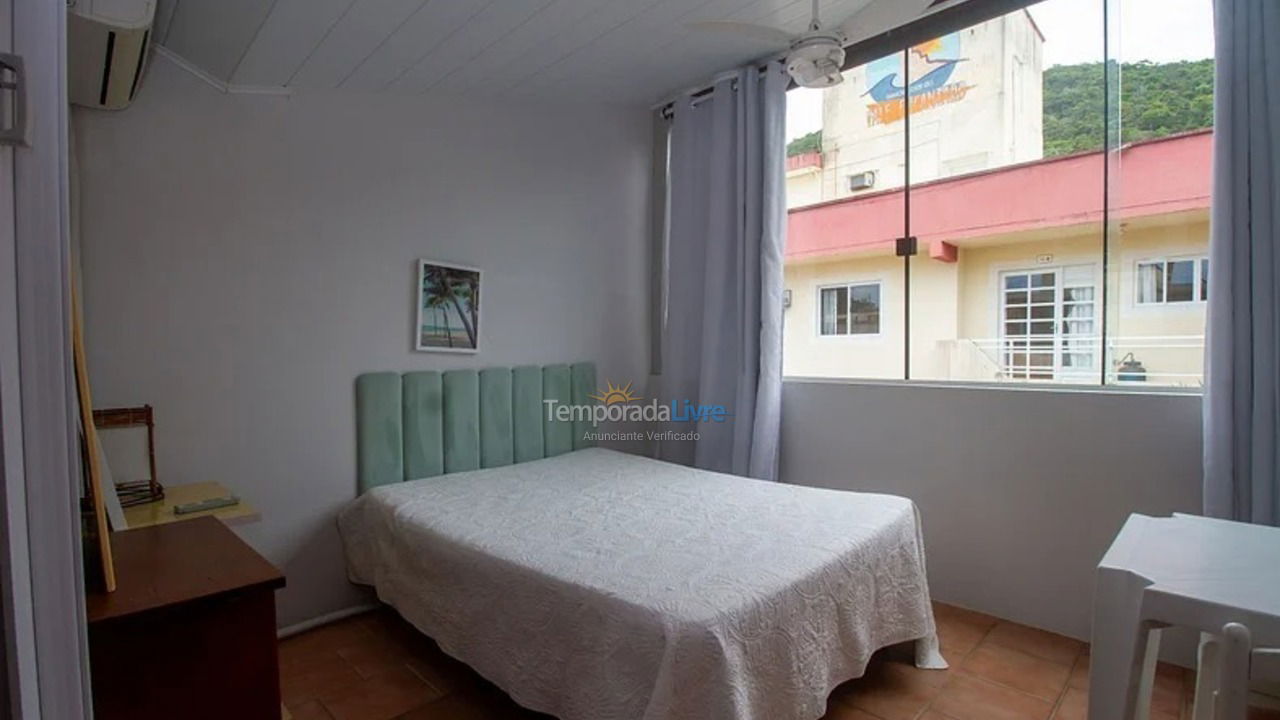Apartment for vacation rental in Bombinhas (Praia de Bombas)