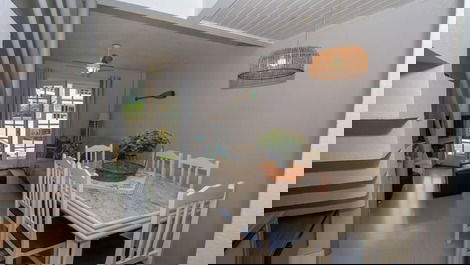 Triplex just a few meters from the sea for 8 people