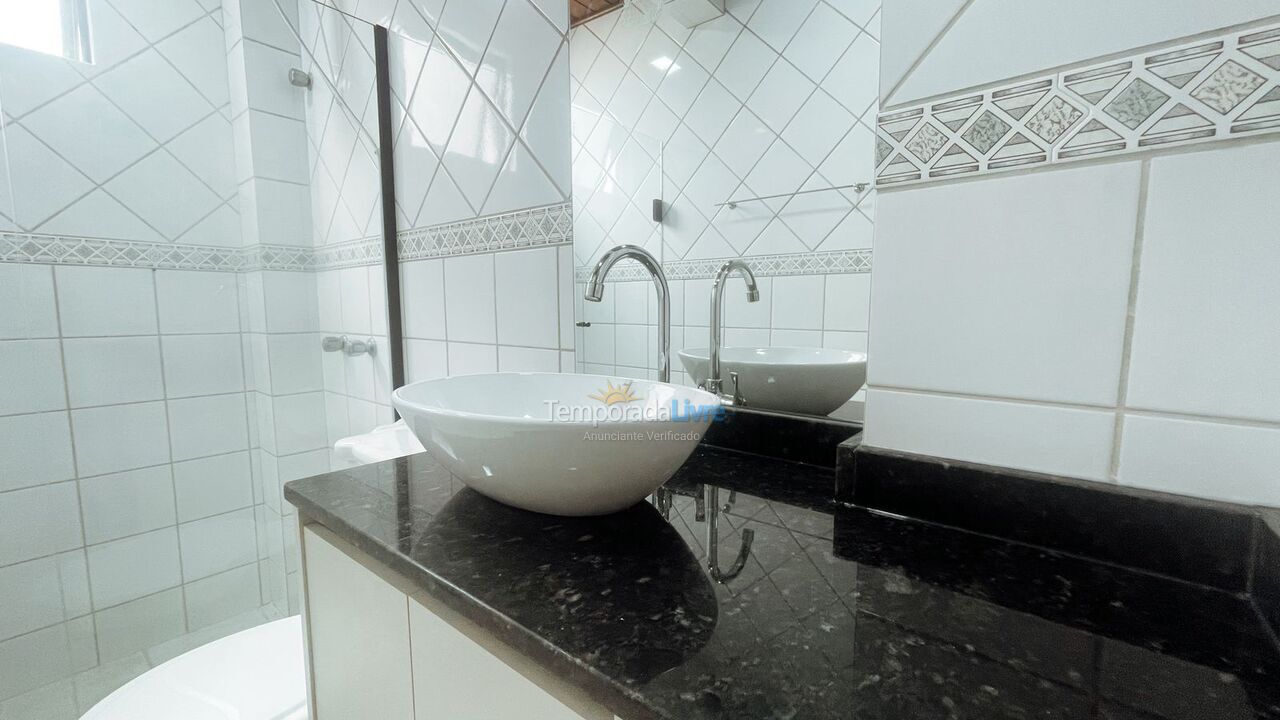 Apartamento para aluguel de temporada em Bombinhas (Praia de Bombas)