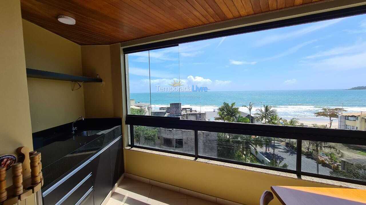 Apartment for vacation rental in Bombinhas (Praia de Bombas)