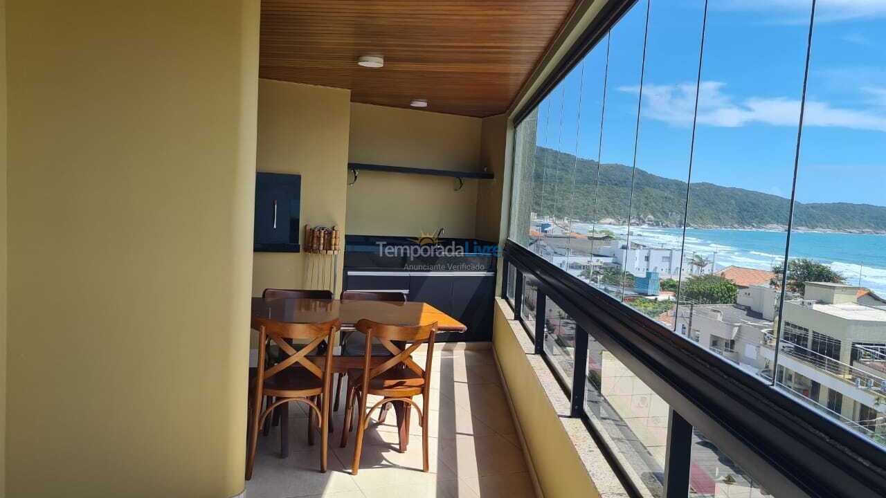 Apartment for vacation rental in Bombinhas (Praia de Bombas)