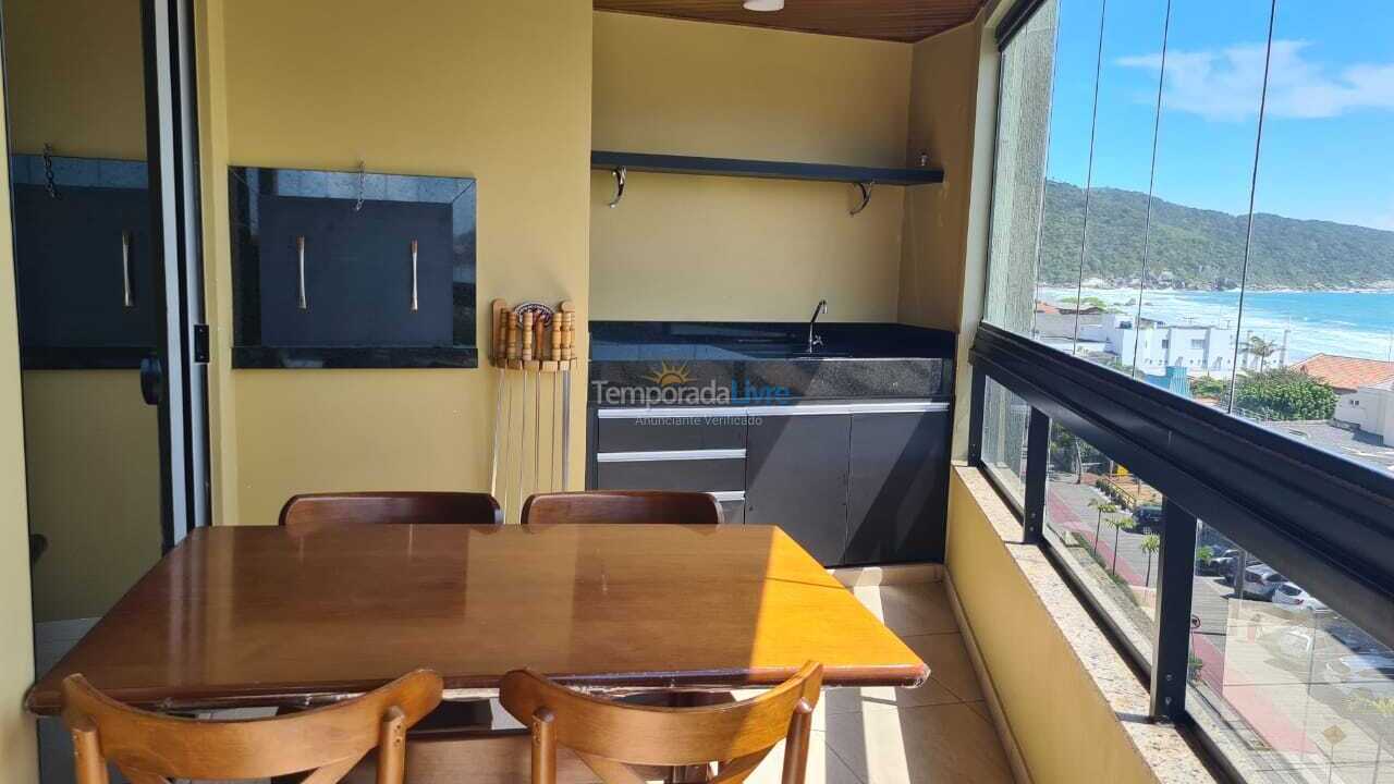 Apartment for vacation rental in Bombinhas (Praia de Bombas)