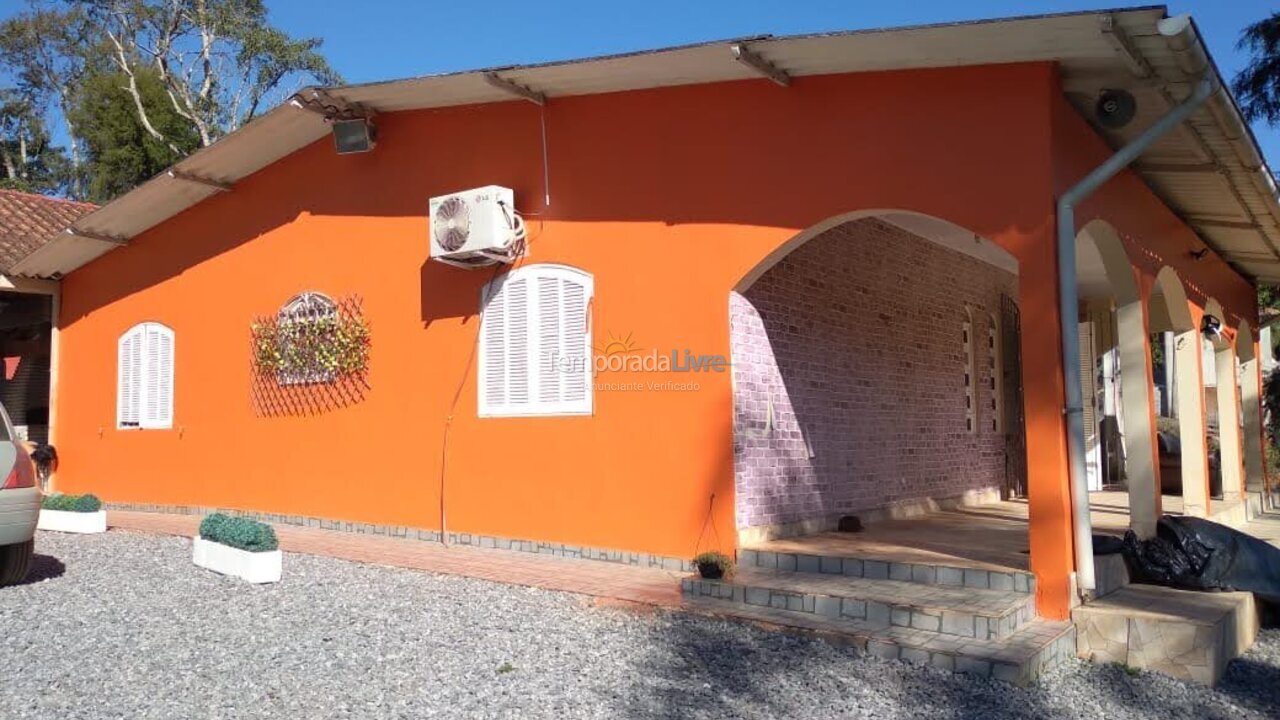 Chácara / sítio para aluguel de temporada em Santa Isabel (Montenegro)