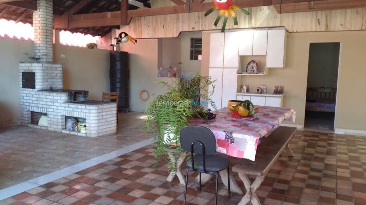 Chácara / sítio para aluguel de temporada em Santa Isabel (Montenegro)
