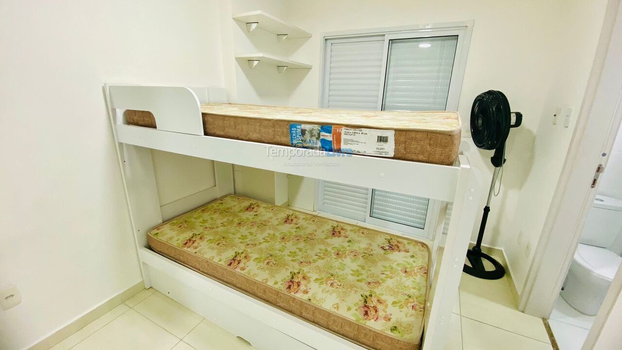Apartamento para aluguel de temporada em Praia Grande (Aviação)