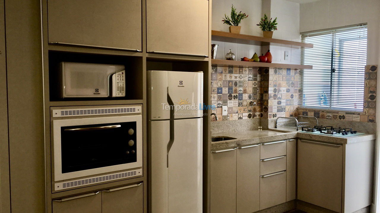 Apartment for vacation rental in Balneário Camboriú (Centro)