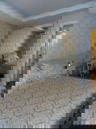 London Apartment / BC Center