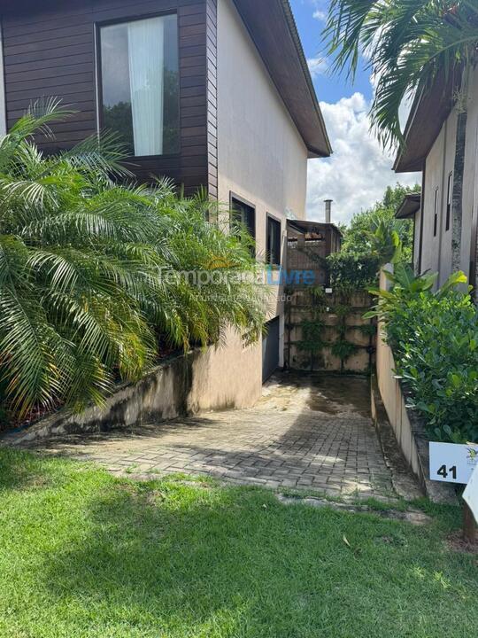 Casa para aluguel de temporada em Mata de São João (Praia do Forte)